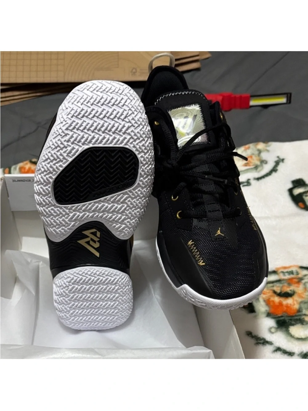 Jordan Westbrook men Black and Gold Low-Top Basketball Sneakers